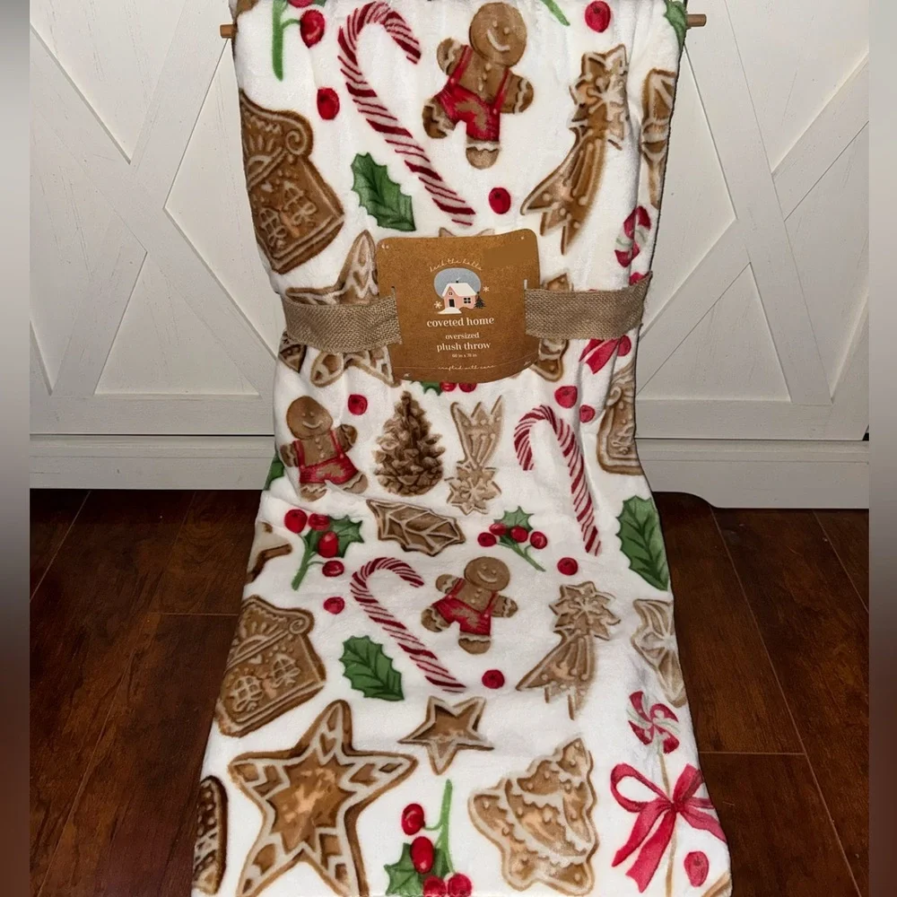 Gingerbread Christmas Plush Throw Blanket